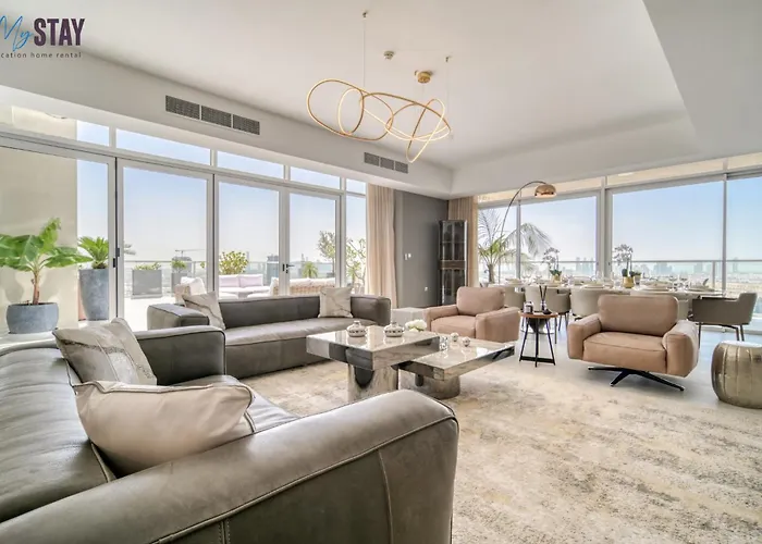 Spectacular 4Bdr With Jacuzzi