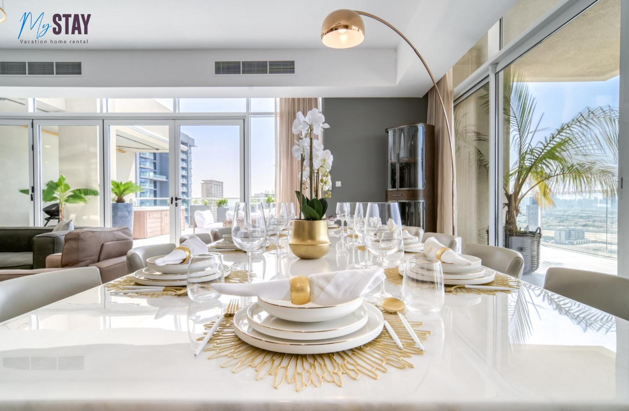 Spectacular 4bdr With Jacuzzi Dubai