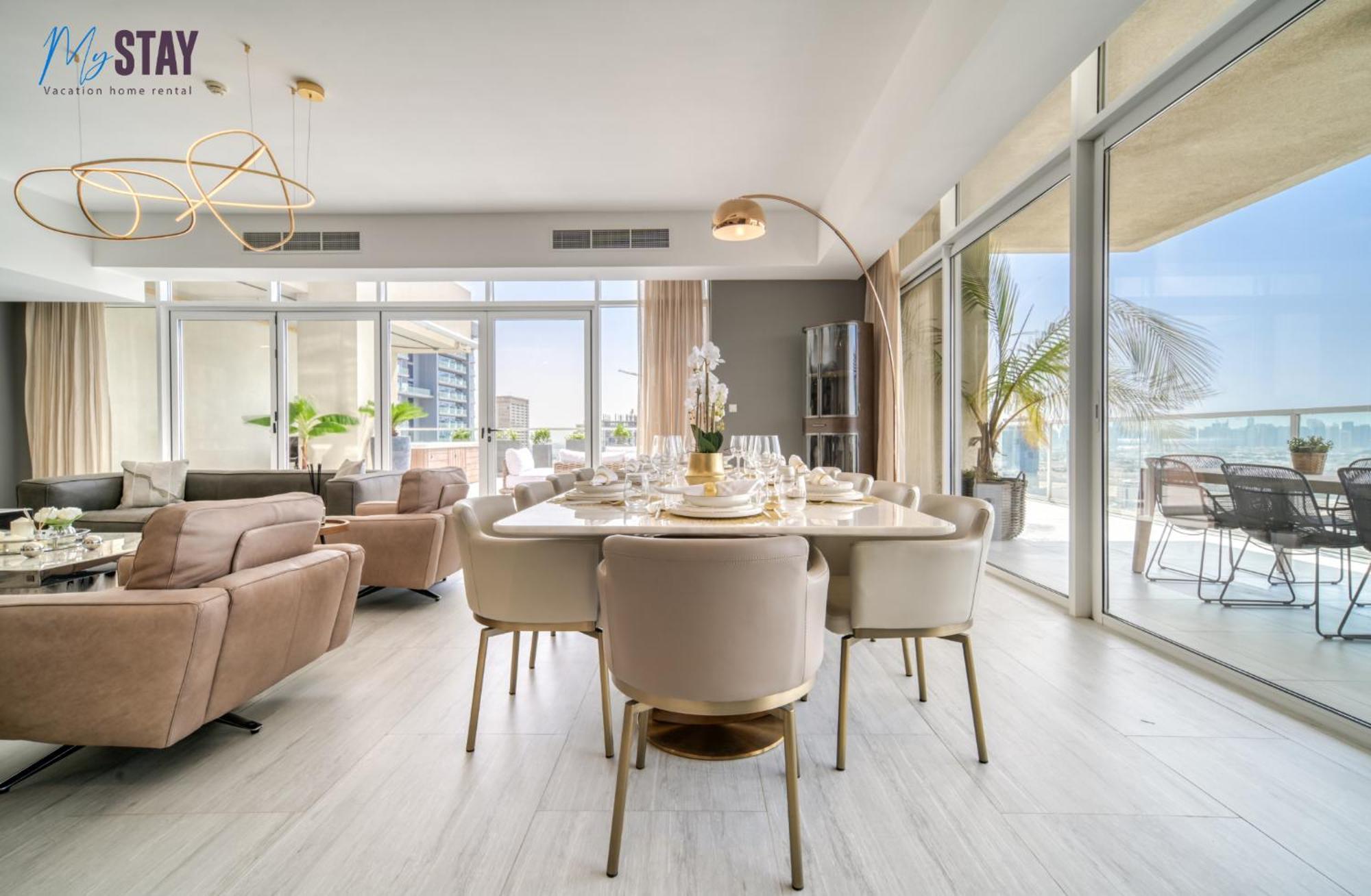 Spectacular 4bdr With Jacuzzi