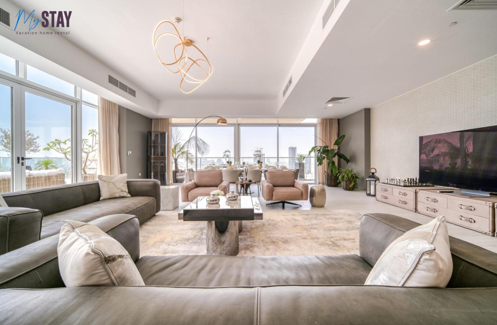 Spectacular 4bdr With Jacuzzi * Dubai