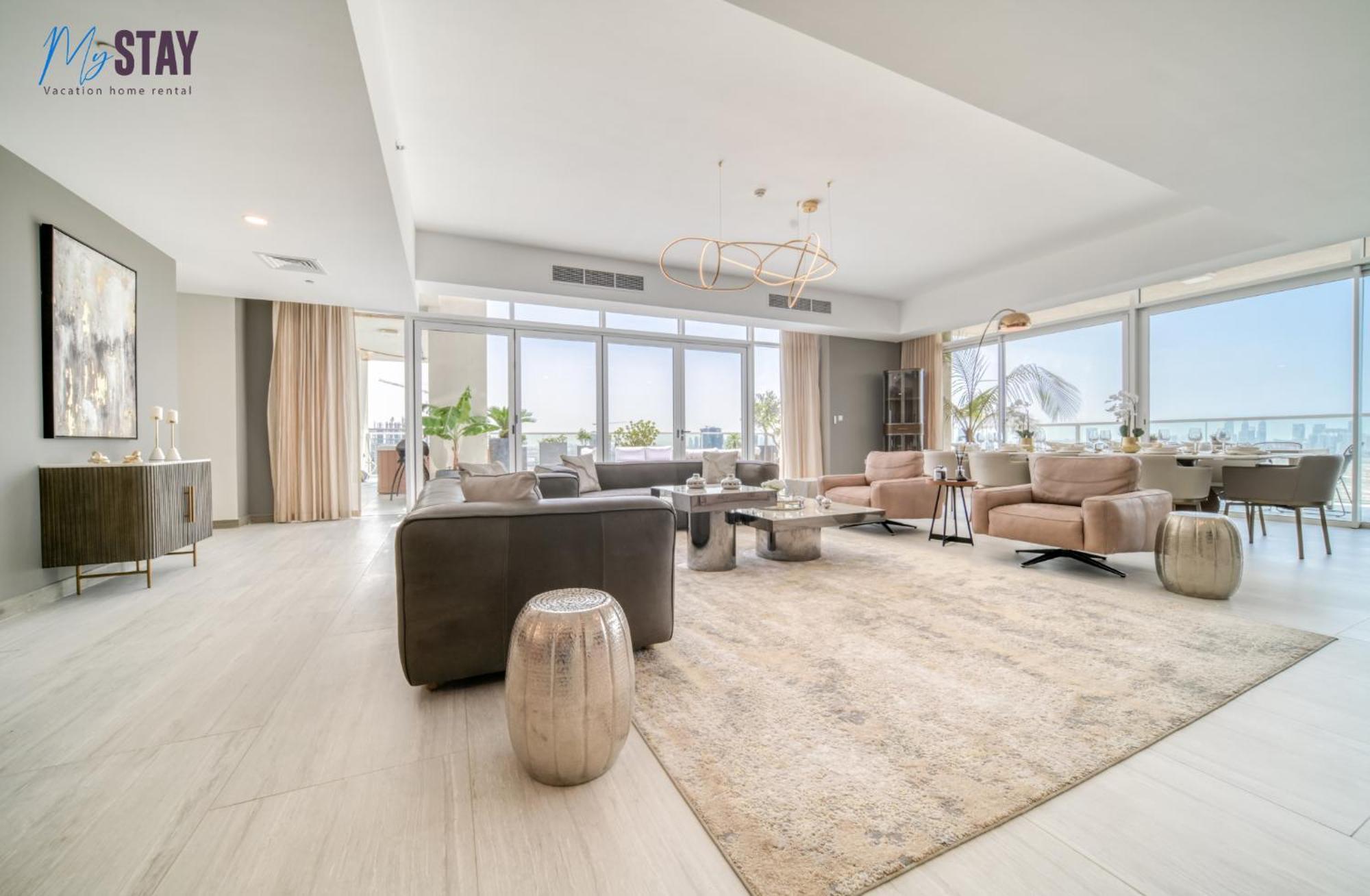 Spectacular 4bdr With Jacuzzi