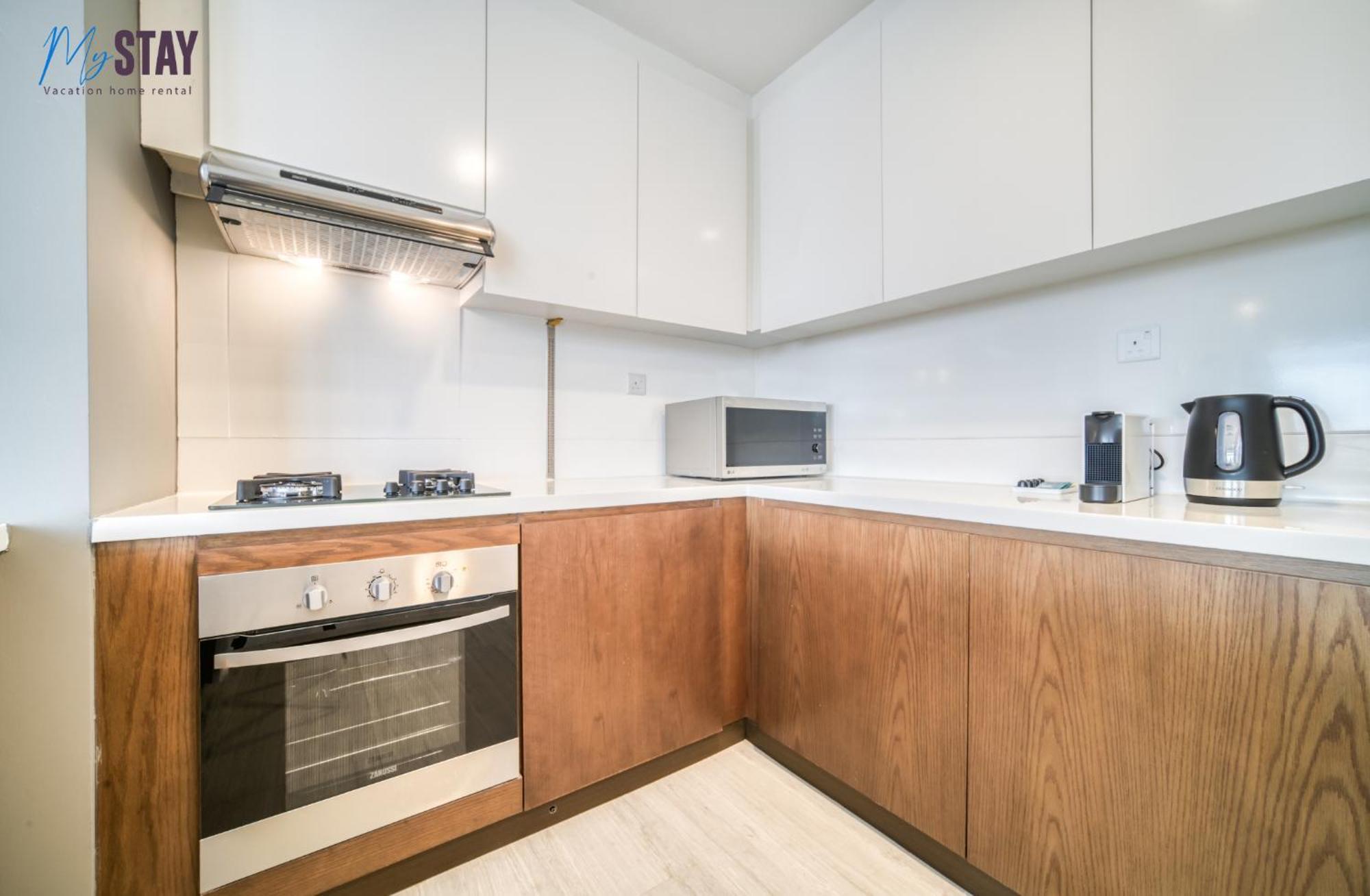 Spectacular 4bdr With Jacuzzi Dubai