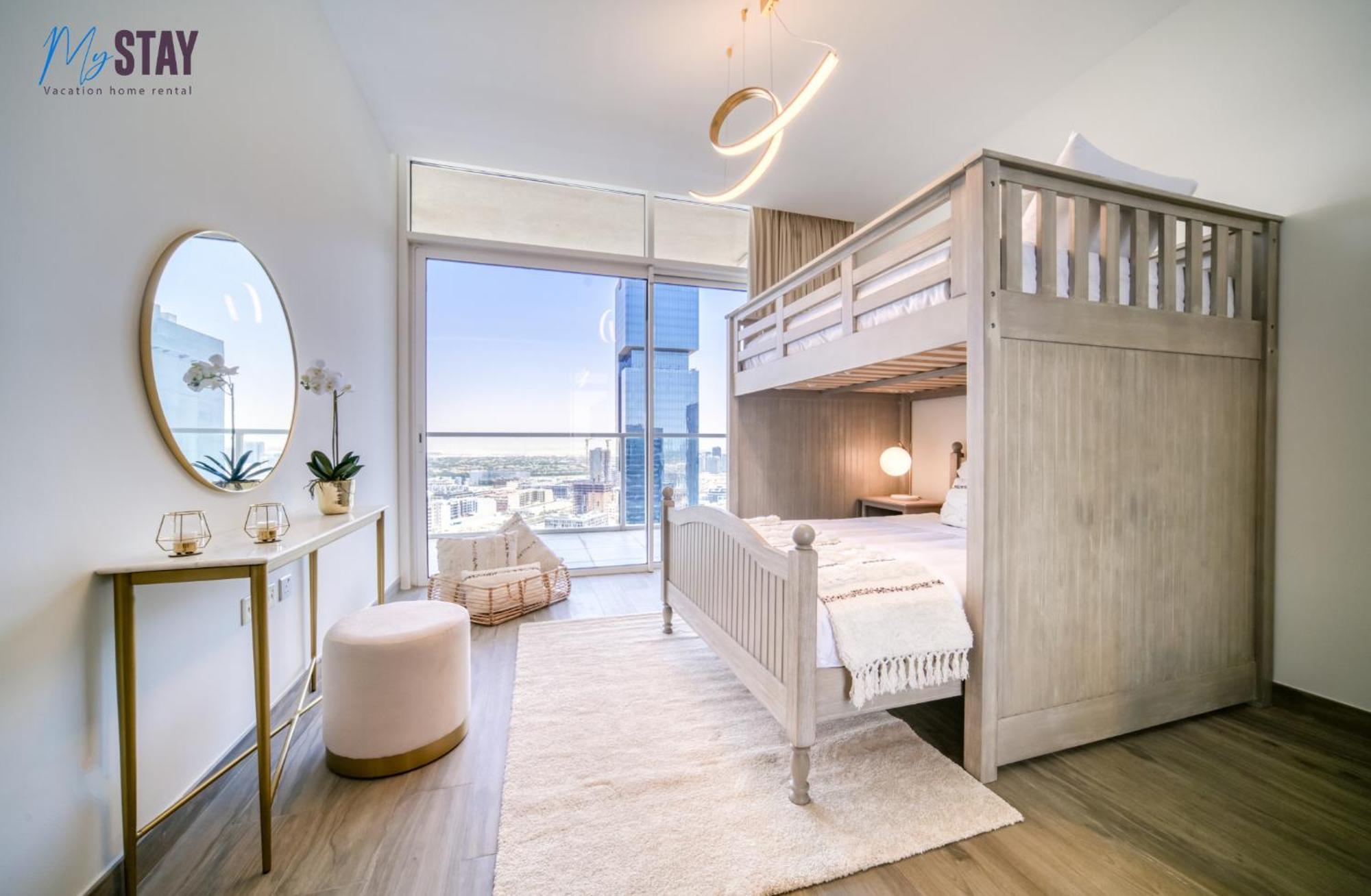 Spectacular 4bdr With Jacuzzi