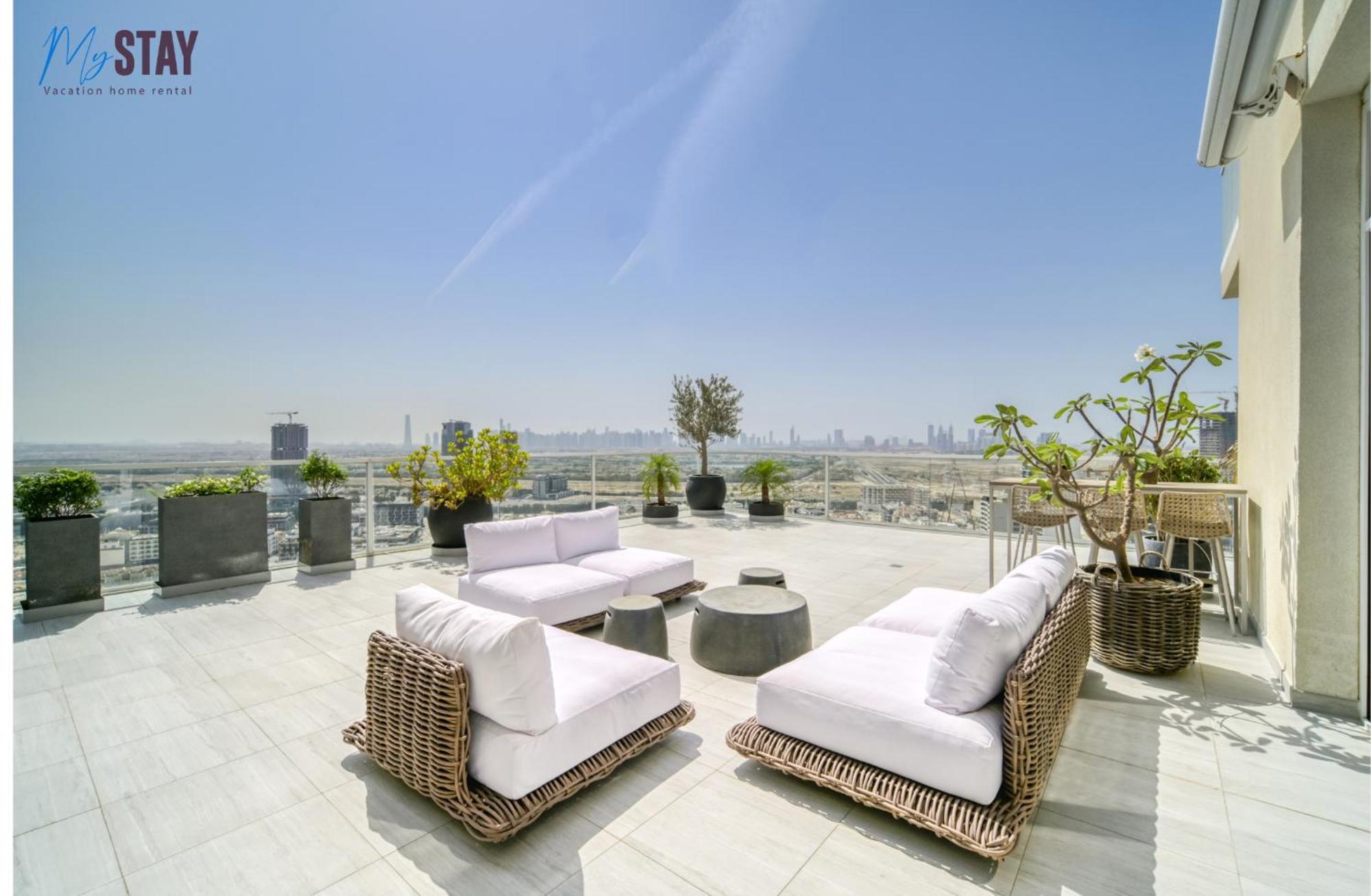 Apartment Spectacular 4bdr With Jacuzzi Dubai